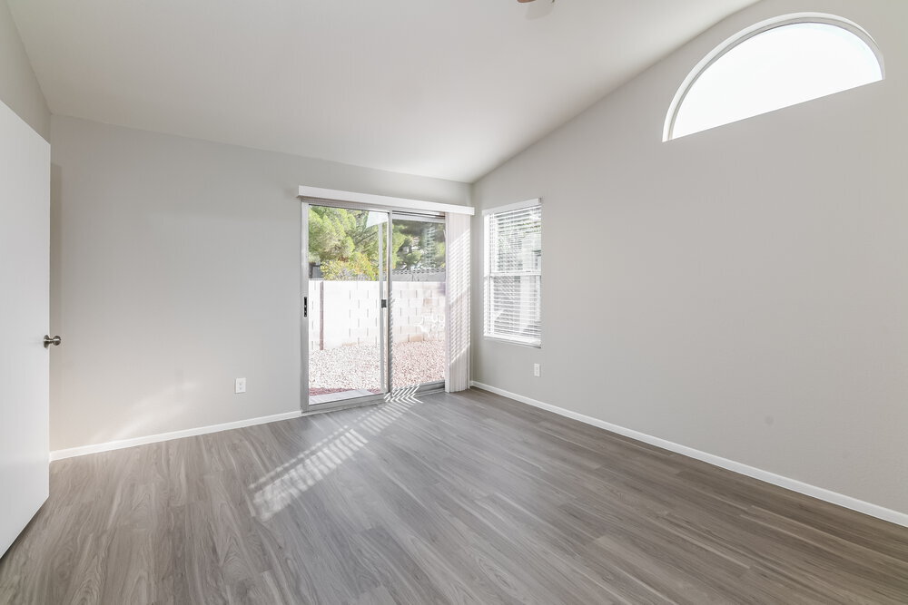 Building Photo - 7122 Knoll View Dr