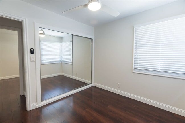 Building Photo - 2157 Rural Ln