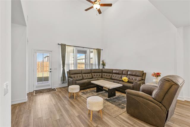 Building Photo - 528 Wickerdale Wy