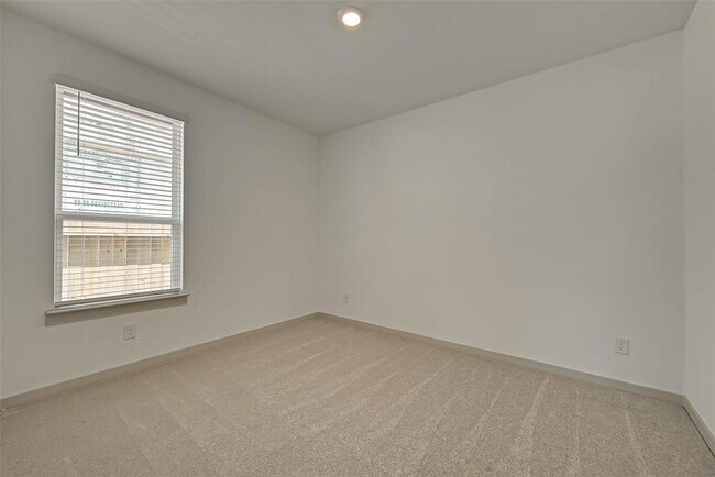 Building Photo - 28451 Hazel Trl