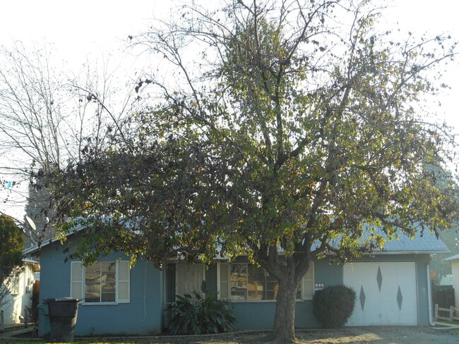 Primary Photo - Home