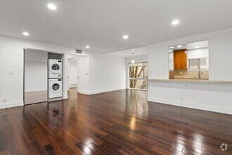Building Photo - 2-Bedroom Condo in Westwood – Available Now!