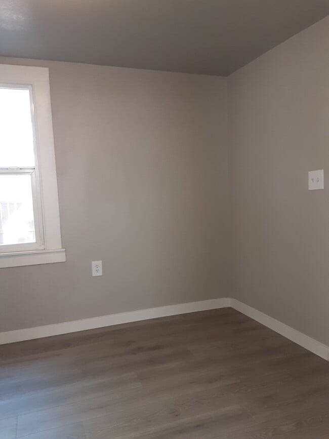 Building Photo - 1323 Washington St