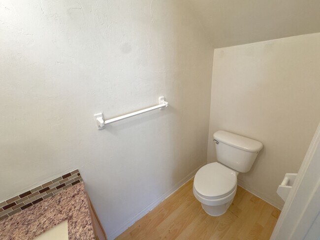 Building Photo - 4415 SW 34th St
