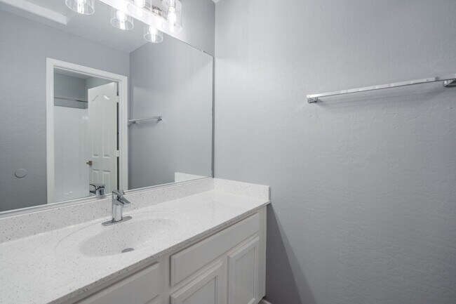 Building Photo - $3,500 For Lease Starting June 1, 2026 4 beds-2.5 Baths 2,421 Sq. Ft.  Amazing Gilbert 85298 Home...