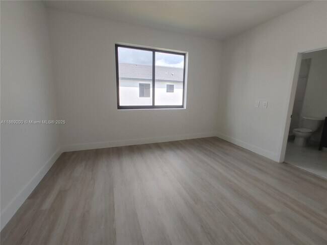 Building Photo - 34468 SW 191st Ct