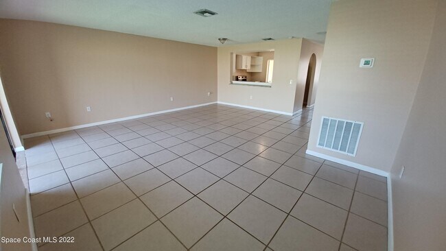 Building Photo - 174 San Juan Cir