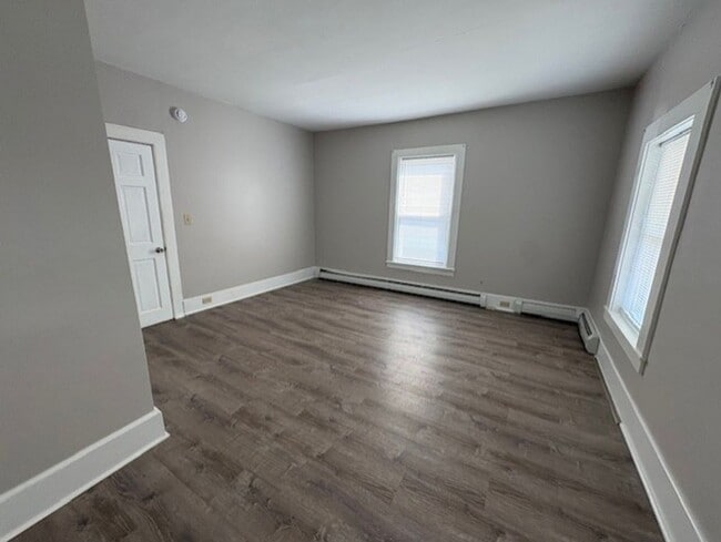 Building Photo - 28 Harrison St