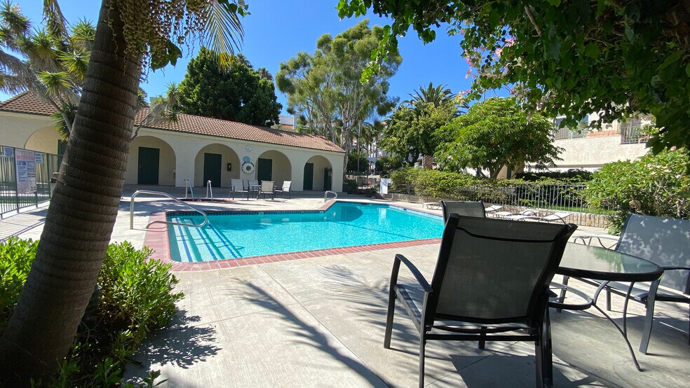 Condo Complex Pool and Jacuzzi - 6474 Cavalleri Rd