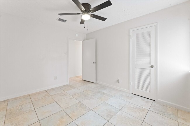 Building Photo - 9134 Gustine Ln