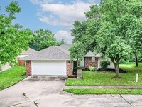 Building Photo - 3804 Larkspur Ct