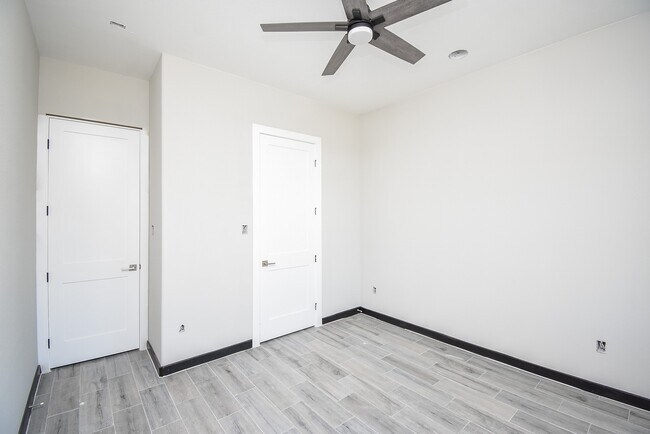 Building Photo - 209 Silverleaf Rd