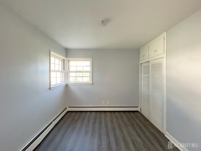 Building Photo - 3 Stiles Rd