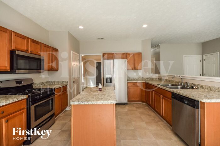 Building Photo - 265 Valley Brook Dr