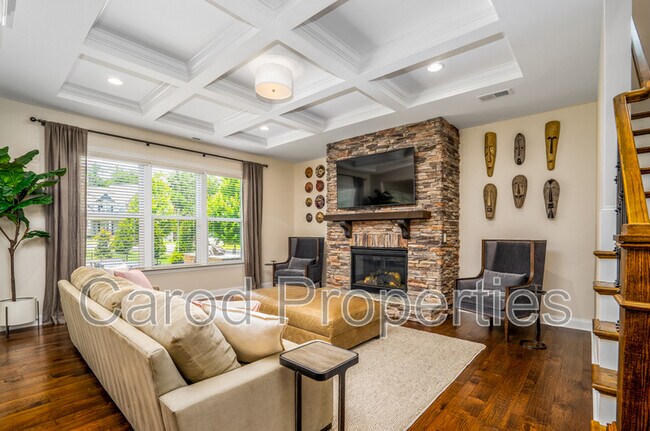 Building Photo - 5000 Hudson Mill Dr