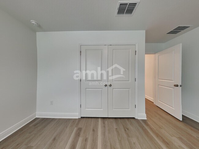 Building Photo - 6443 Atlantic Bch Ave