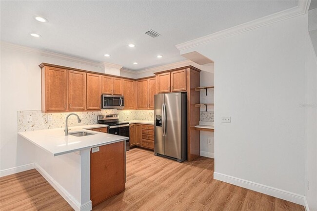 Building Photo - 111 S Melville Ave