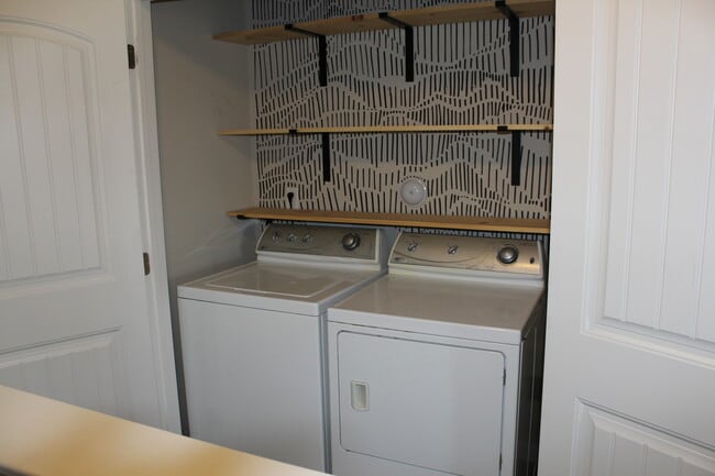 Laundry Closet - 4822 Landover Bluff Way