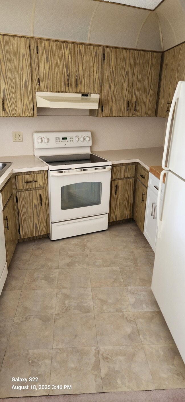 Building Photo - 1118b Highland Beach Dr