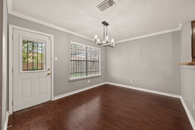 Building Photo - 6815 Lower Arrow Dr