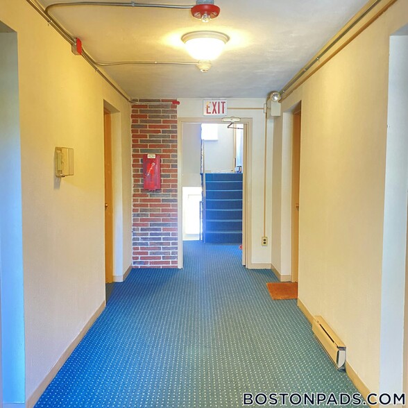 Building Photo - 70 Jamaicaway