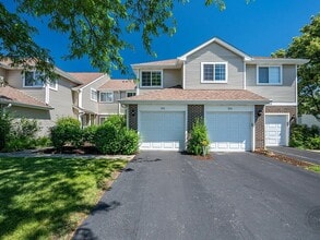 Building Photo - 1136 Cambria Ln S