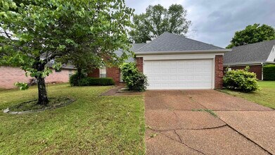 Building Photo - 7276 Amberly Way Dr