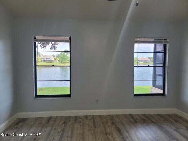 Building Photo - 912 Ridge Lake Dr