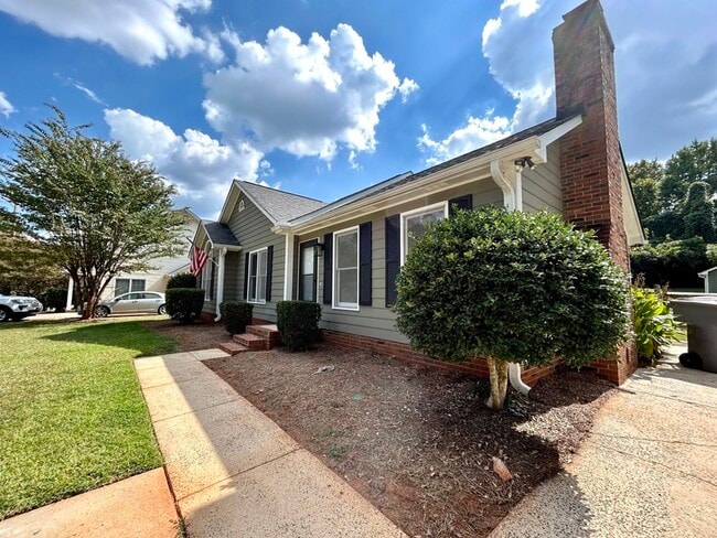 Building Photo - 1311 Hathshire Dr
