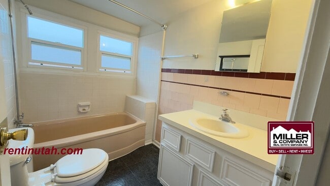 Building Photo - 815 E 100 S