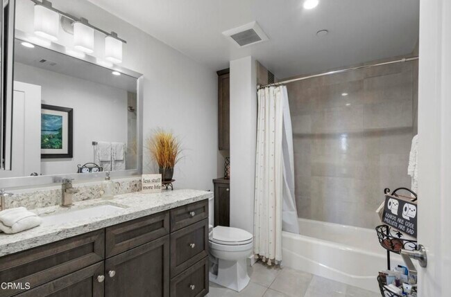 Building Photo - 4012 Tradewinds Dr