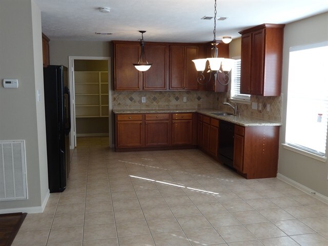 Building Photo - 8514 Owen Lake Ct
