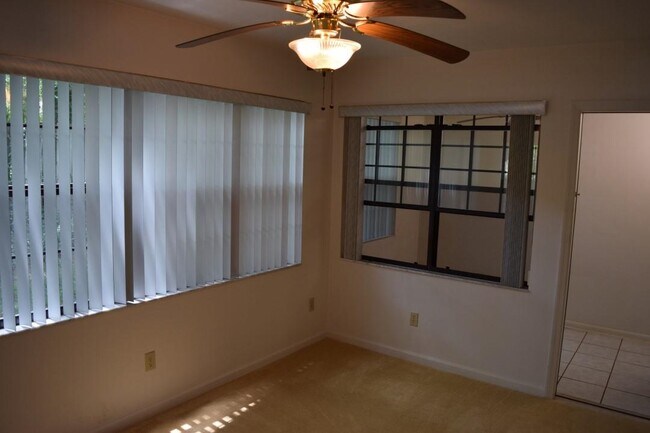 Building Photo - 333 Gawain Ct