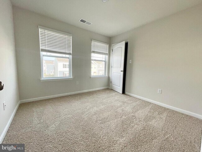 Building Photo - 28 Citrus Dr