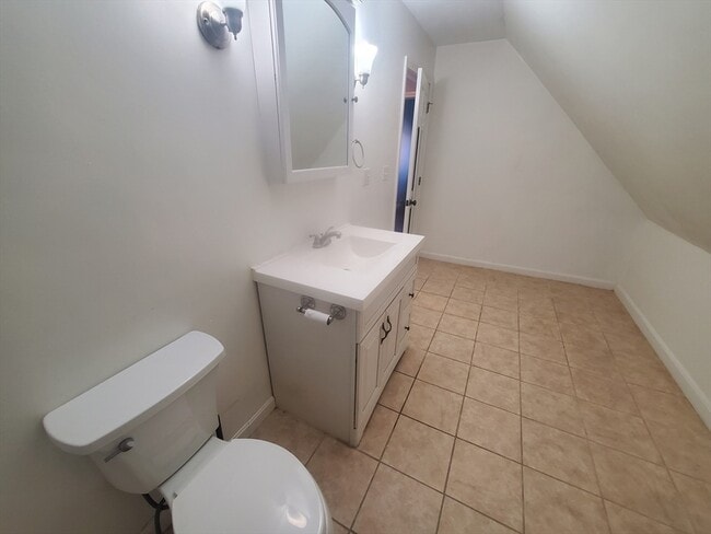 Building Photo - 112 Front St