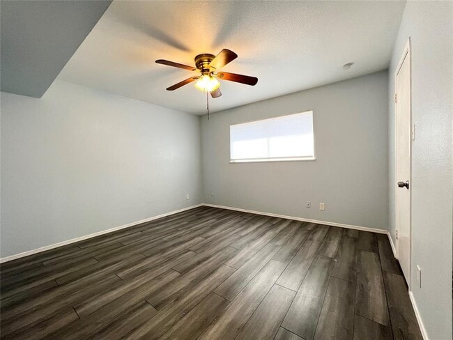 Building Photo - 1300 Eagle Lake Rd