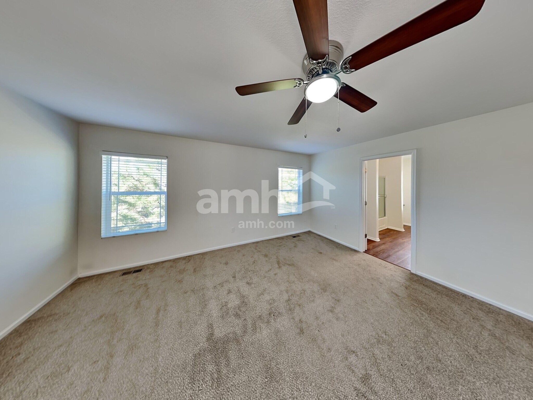 Building Photo - 2275 Coach House Loop