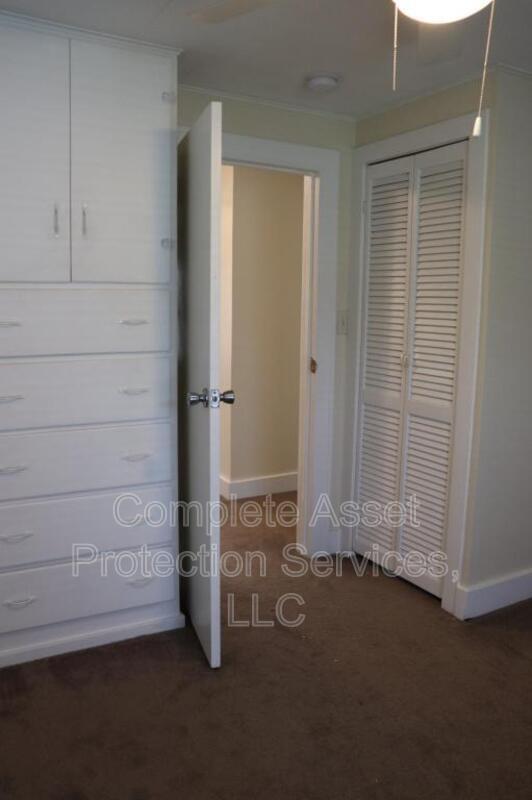 Building Photo - 718 Turner St