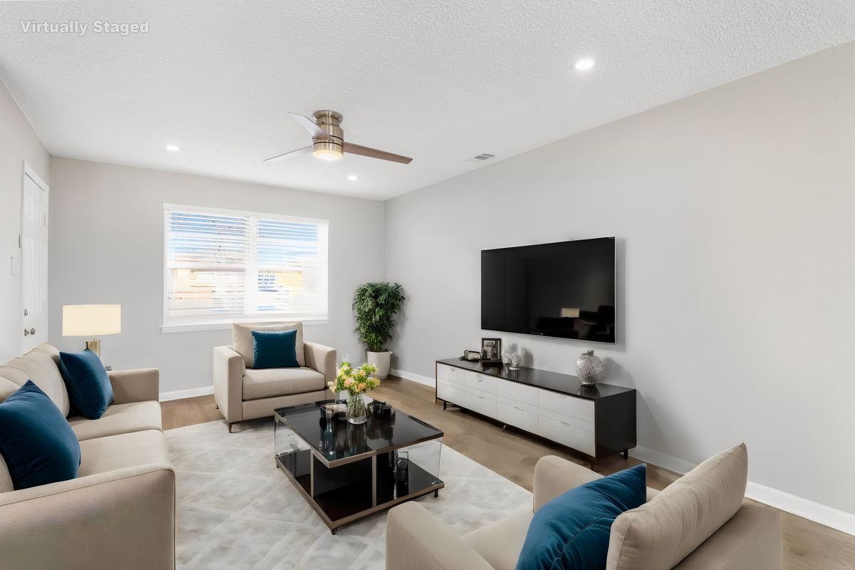 Building Photo - 714 Pleasant Valley Rd