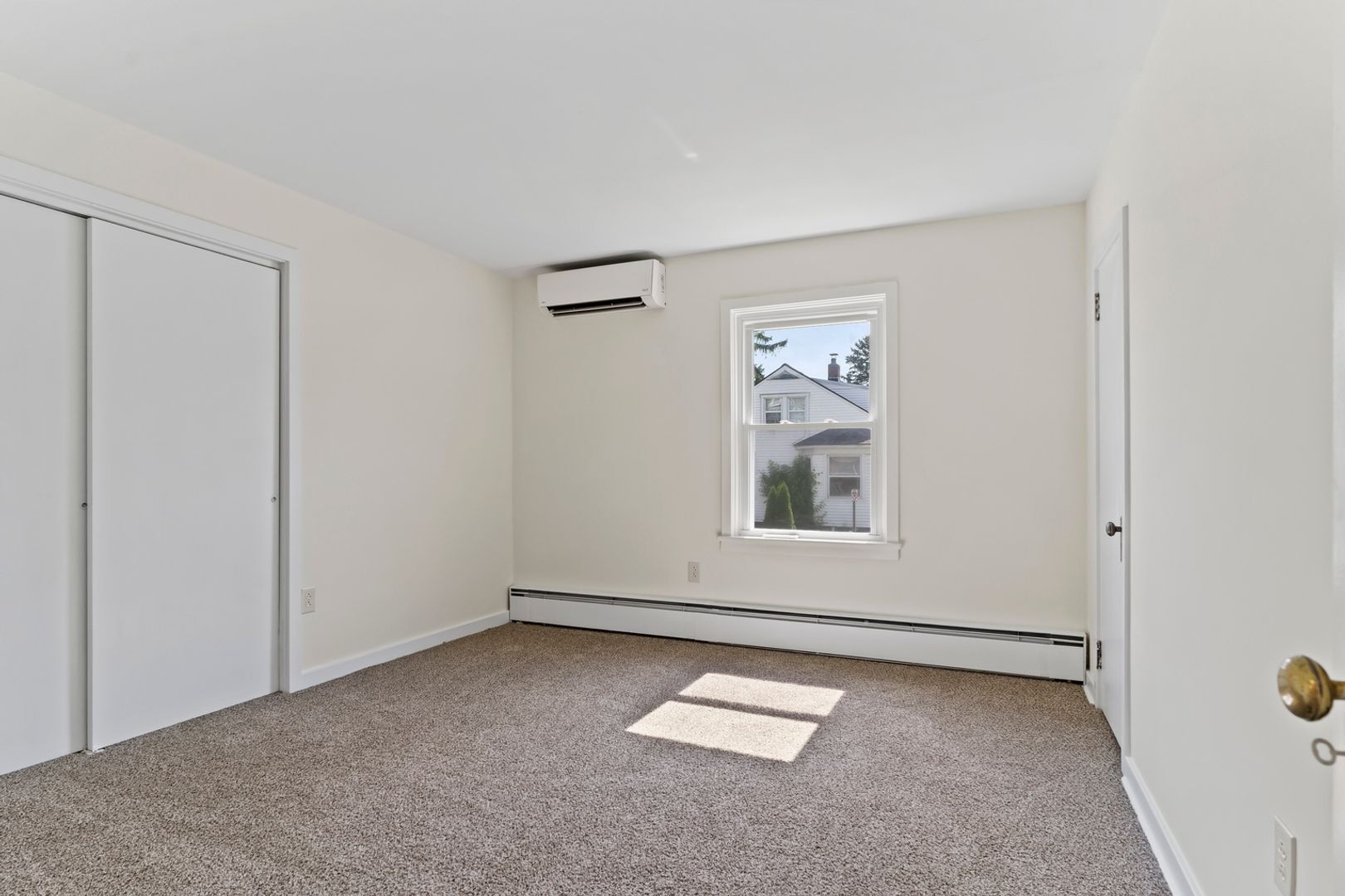 Building Photo - 20 Laurel St