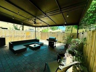 Building Photo - 16320 SW 71st Terrace