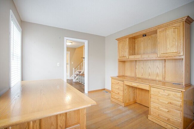 Building Photo - 14 Horseshoe Ln