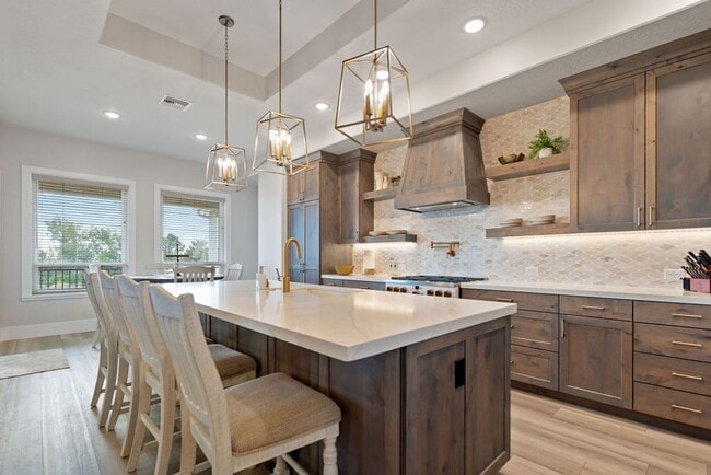 Building Photo - Elegant Residence on an Arce Lot
