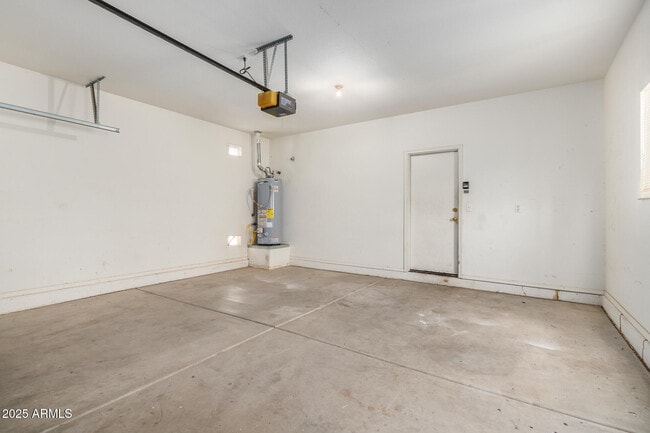 Building Photo - 6258 S Nash Way