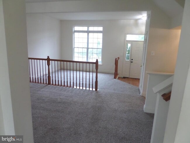 Building Photo - 822 Ferndale Terrace NE