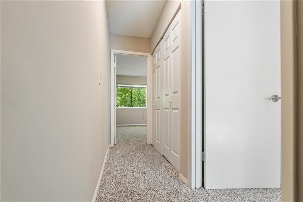 Building Photo - 580 Northridge Crossing Dr