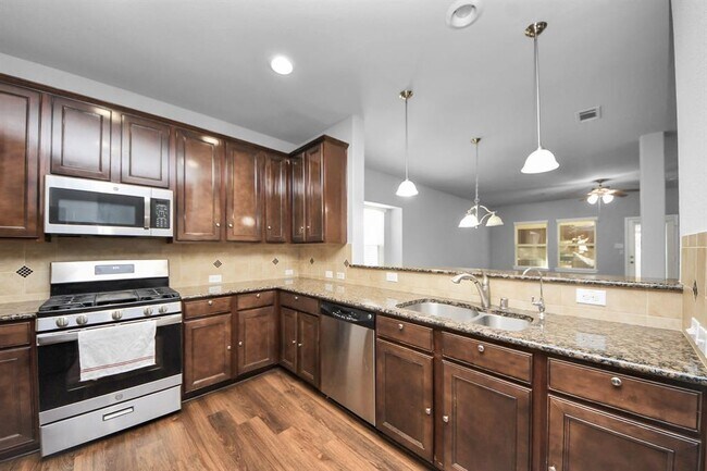 Building Photo - 6306 Bain Dr