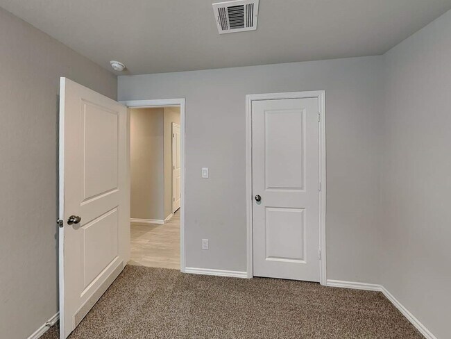 Building Photo - 4706 Republic View