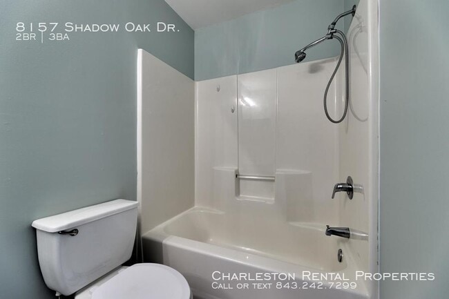 Building Photo - 8157 Shadow Oak Dr