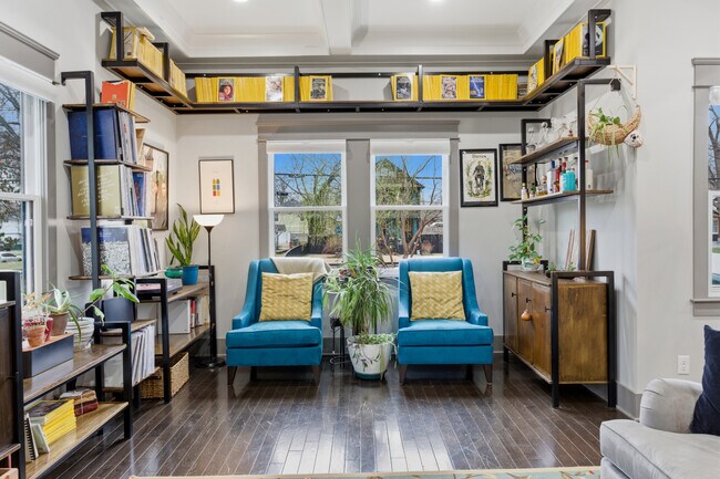 Building Photo - 1105 Stockell St